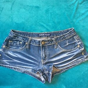 ZCO Jean shorts- low rise , size 11
